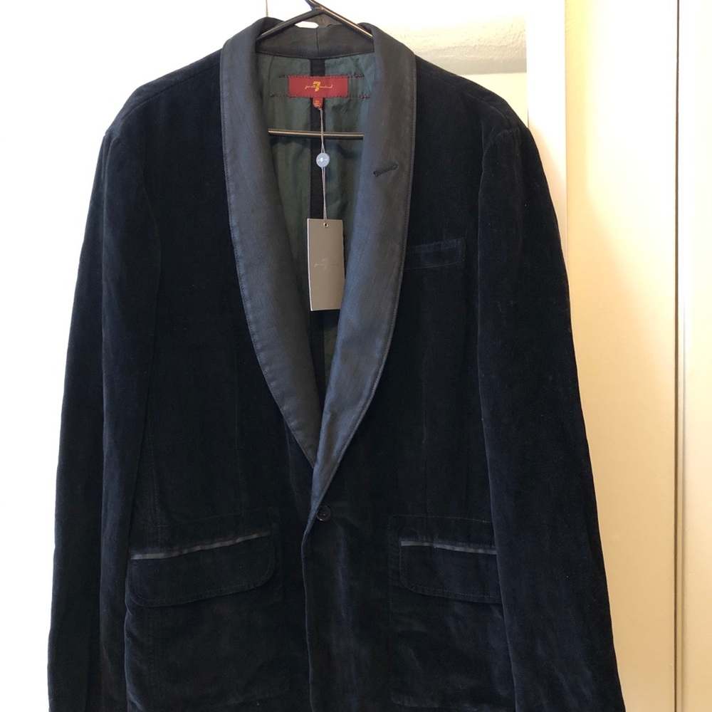 Men’s black velvet one button jacket